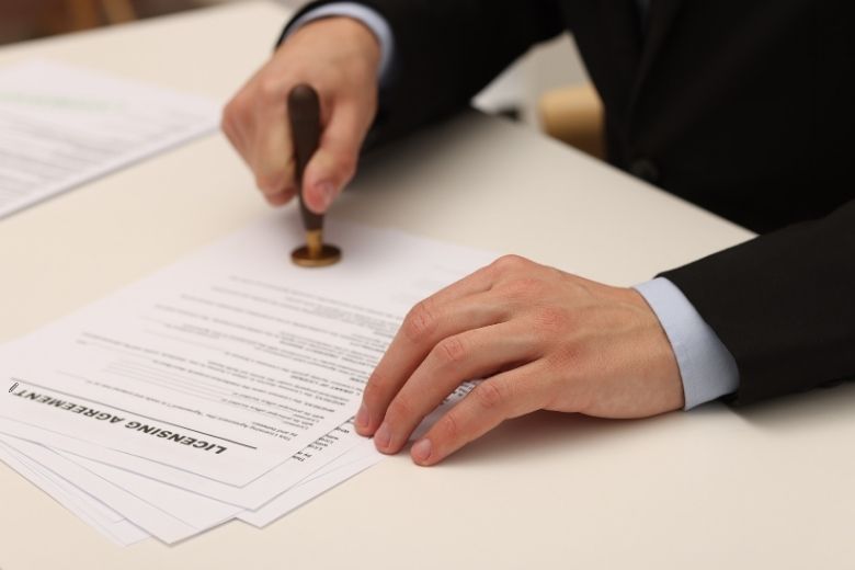 Permisos & Licencias